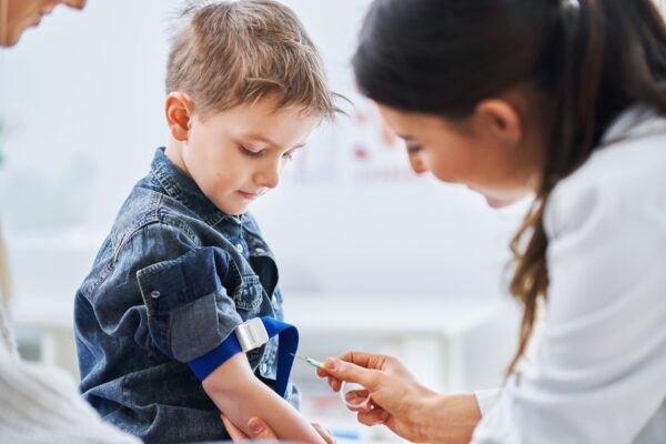 Analize pentru copii care răcesc des: ce investigații poate recomanda medicul