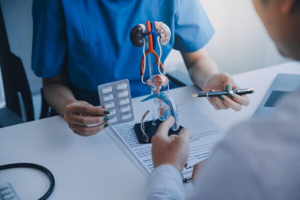 Jet urinar slab: ce cauze poate investiga urologul