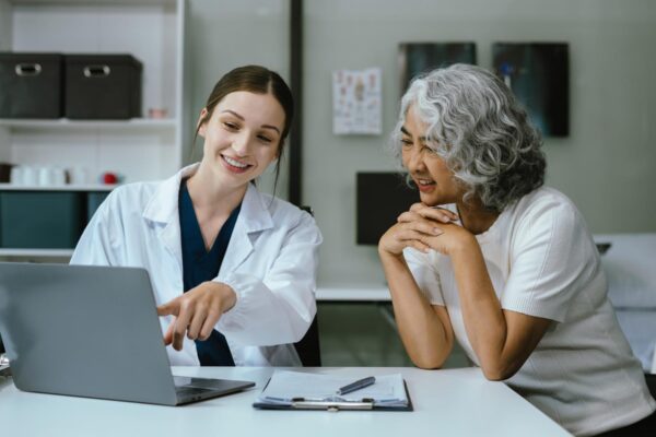 Sângerare după menopauză: de ce necesită consultație