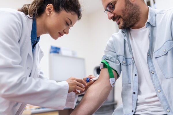 APTT prelungit: de ce rezultatul are nevoie de interpretare medicală