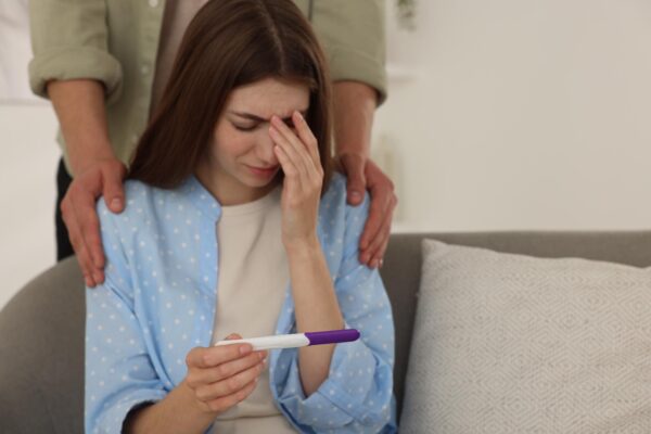 Menstruație întârziată și test de sarcină negativ: ce poate urma