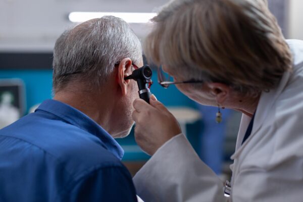 Timpan perforat: ce precauții discuți până la vindecare